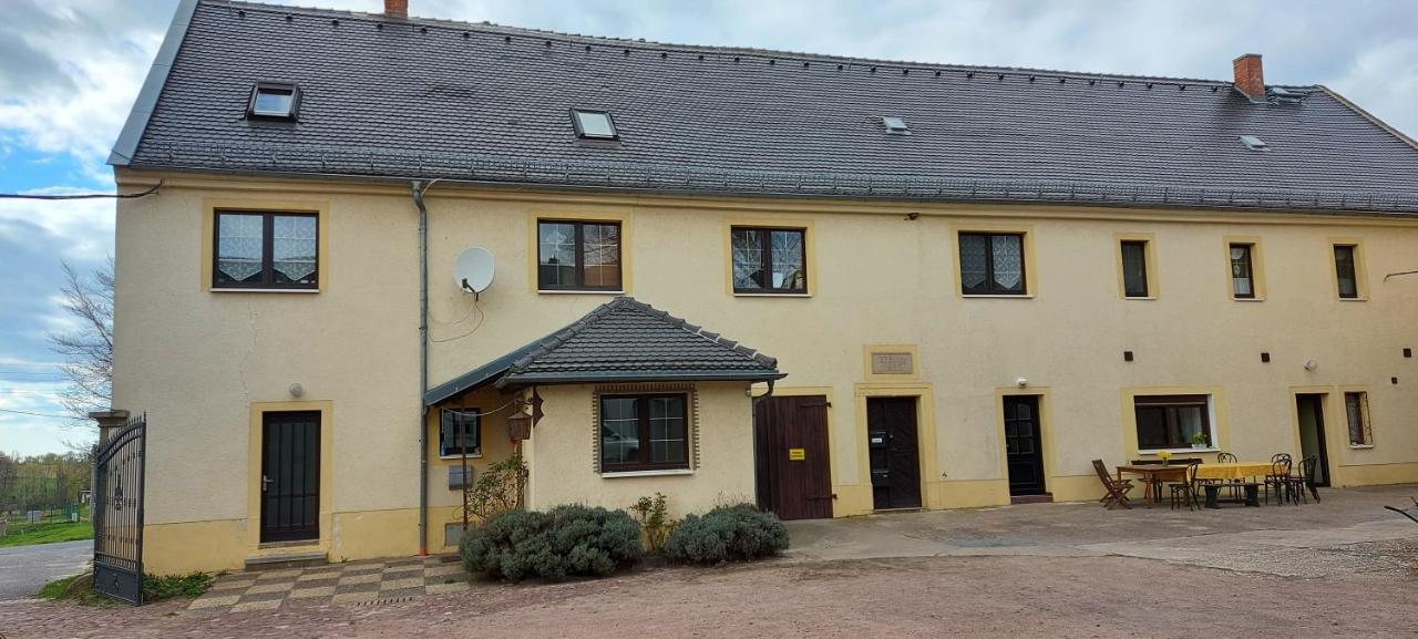Schwalbennest Kaisitz Apartment Exterior foto